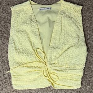 Abercrombie & Fitch Soft Yellow Textured Blouse